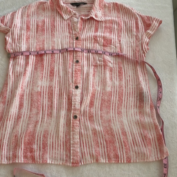 Rock & Republic Peach/Red/White🧡❤️ Stripe Like New Button Up Pocket top szS❤️🧡 - Picture 10 of 12